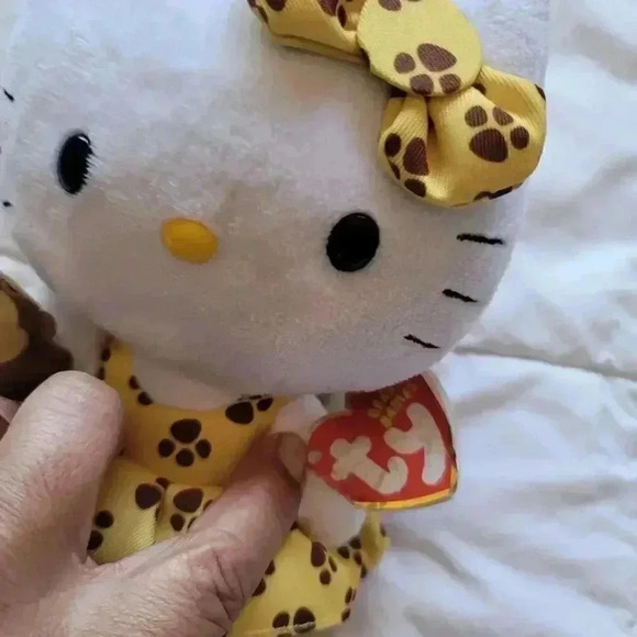 Hello Kitty & Melody Plush Stuffed Animal Bundle Of 4 Four - Picture 7 of 10